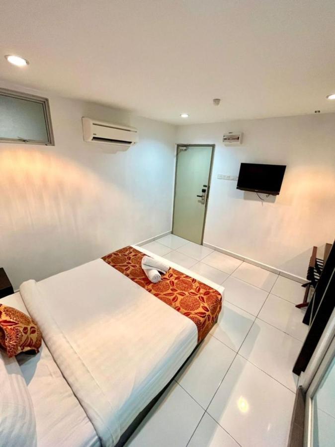 Hotel Zamburger Tengkera Melaka Exterior foto